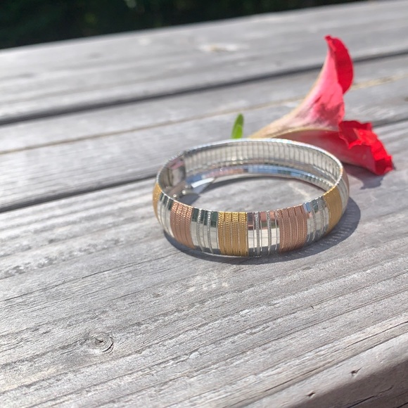 😍 Gorgeous Bracelet / Bangle ❤️ - Picture 2 of 11